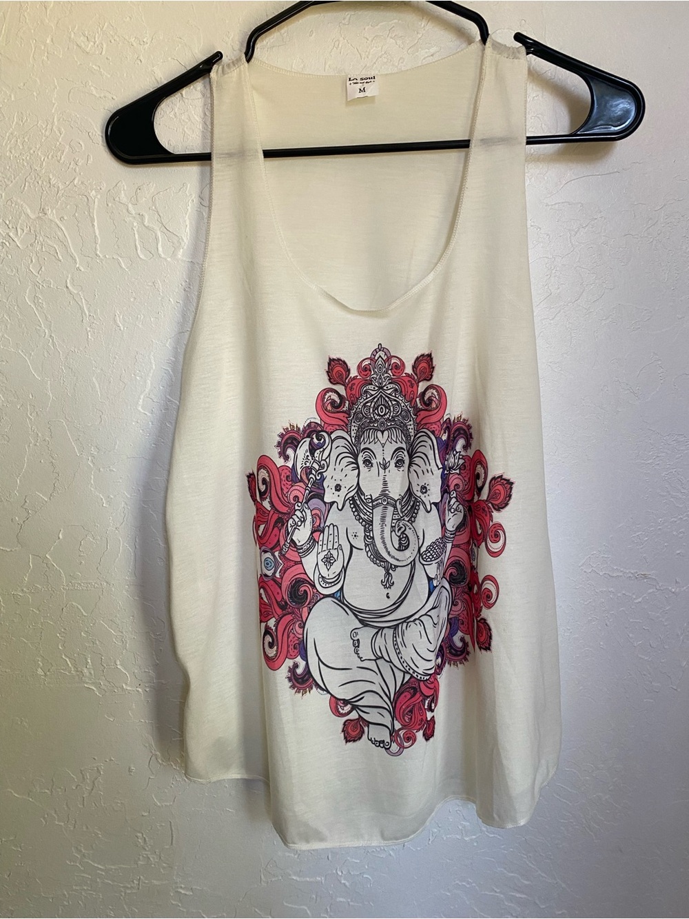 LA Soul Bundle of 3 Medium Graphic Tanks - Picture 2 of 14